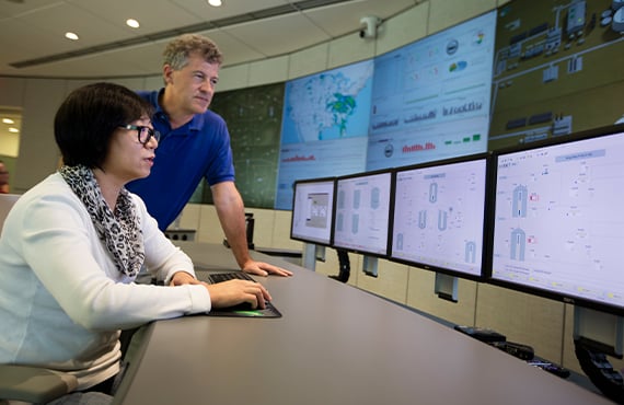 In corporate offices and at site — even within groups — silos of data exist, making collaboration and timely decision-making difficult. In corporate offices and at site — even within groups — silos of data exist, making collaboration and timely decision-making difficult.